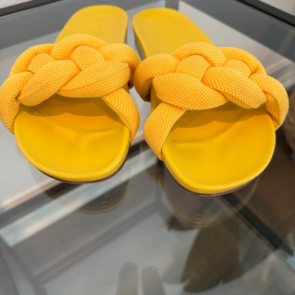 ROTHYS Women’s Bubble Slide Slip On Sandal in Canary Yellow Size 7.5 - Picture 3 of 14